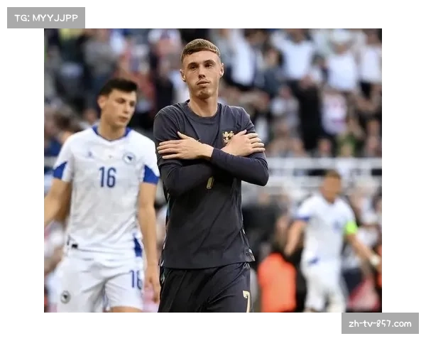 英格兰后防线整体年轻化 格伊孔萨等新生代挑大梁 英格兰后防线整体年轻化 格伊孔萨等新生代挑大梁